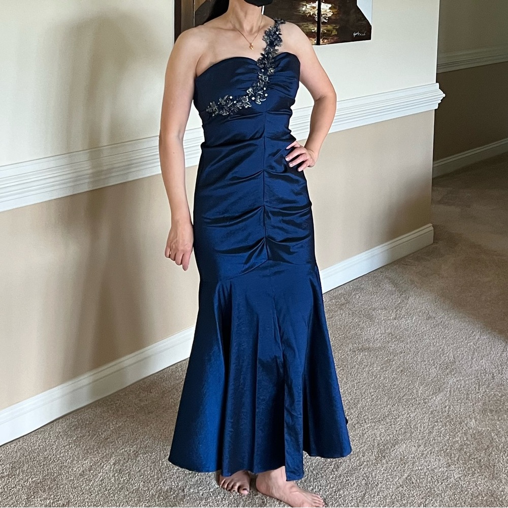 Xscape Mermaid Style Navy Blue Gown